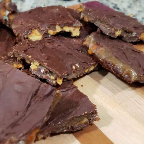 Keto, Gluten free, low carb Nutty Chocolate Chewy Toffee